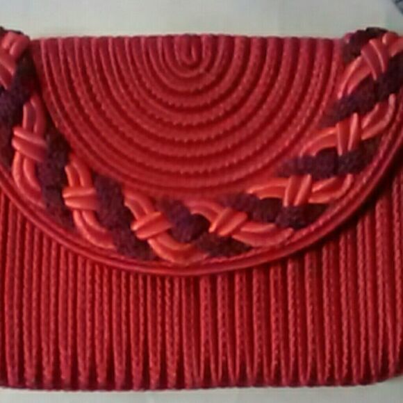 Red Knit Clutch - Picture 3 of 5